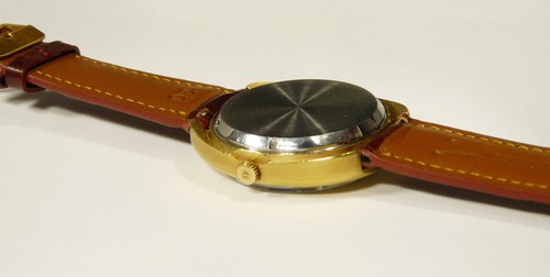 GIRARD-PERREGAUX 18K Gold Filled Large 39mm Mens Quartz Watch w/ Crocodile Band - Picture 8 of 16