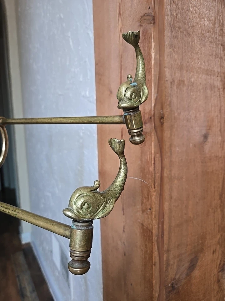 RARO SOPORTE TOALLERO DE LATÓN MACIZO HOLLYWOOD REGENCY KOI PECES Foto 3 de 4