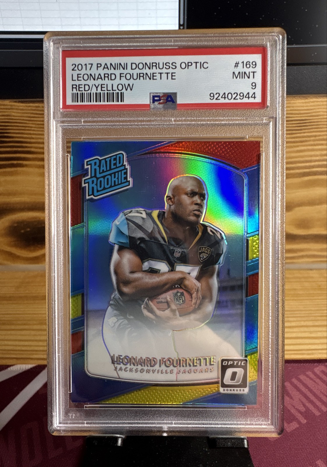 2017 Donruss Optic - Rated Rookie Leonard Fournette #169 Red and Yellow Prizm 