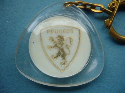 Keychain - Peugeot S.i.a.P. car  Marseille Prado Dealer No. 1