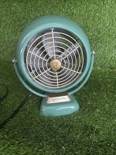 Vornado VFAN Jr Vintage Style Green 3 Speed Air Circulator Fan Tested NICE