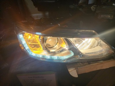 2017-2020 Chevrolet Sonic Right Side Halogen Headlight w/ LED Assembly OEM NICE!