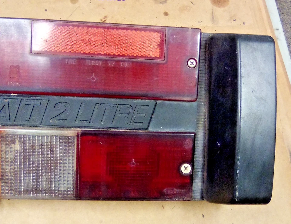 1978 1979 FIAT 131 BRAVA LEFT LH TAIL LIGHT ASSEMBLY LOC-205DG - Image 4 of 4