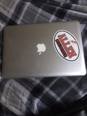 Apple MacBook Pro MD101LL/A 13-Inch (500GB, Intel Core i5, 2.50GHz, 4GB) Laptop
