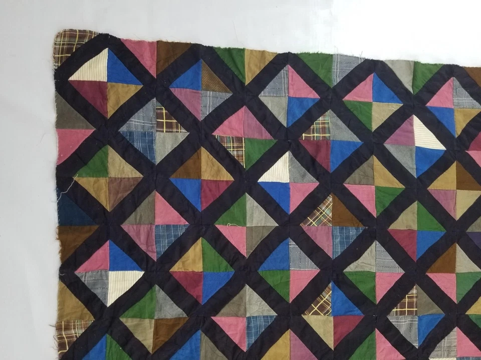 Vintage Handstitched Patchwork Multicoloured Triangle Pattern Quilt 183x182cm Foto 3 de 4