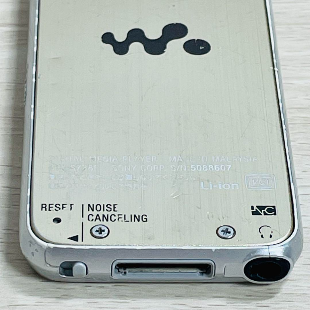 Sony Walkman NW-S738F 8GB MP3 Digital Player Gold Tested & Working