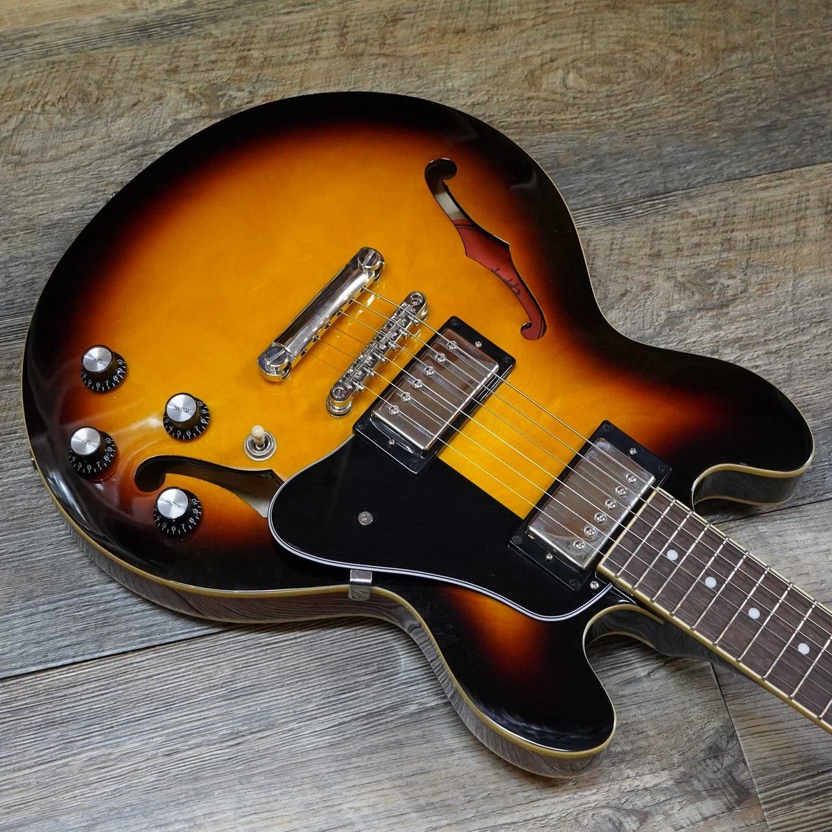 【最終値下げ】Epiphone ES-339 Vintage Sunburst Epiphone ES-339 Semi-hollowbody - Vintage Sunburst - A&R Music