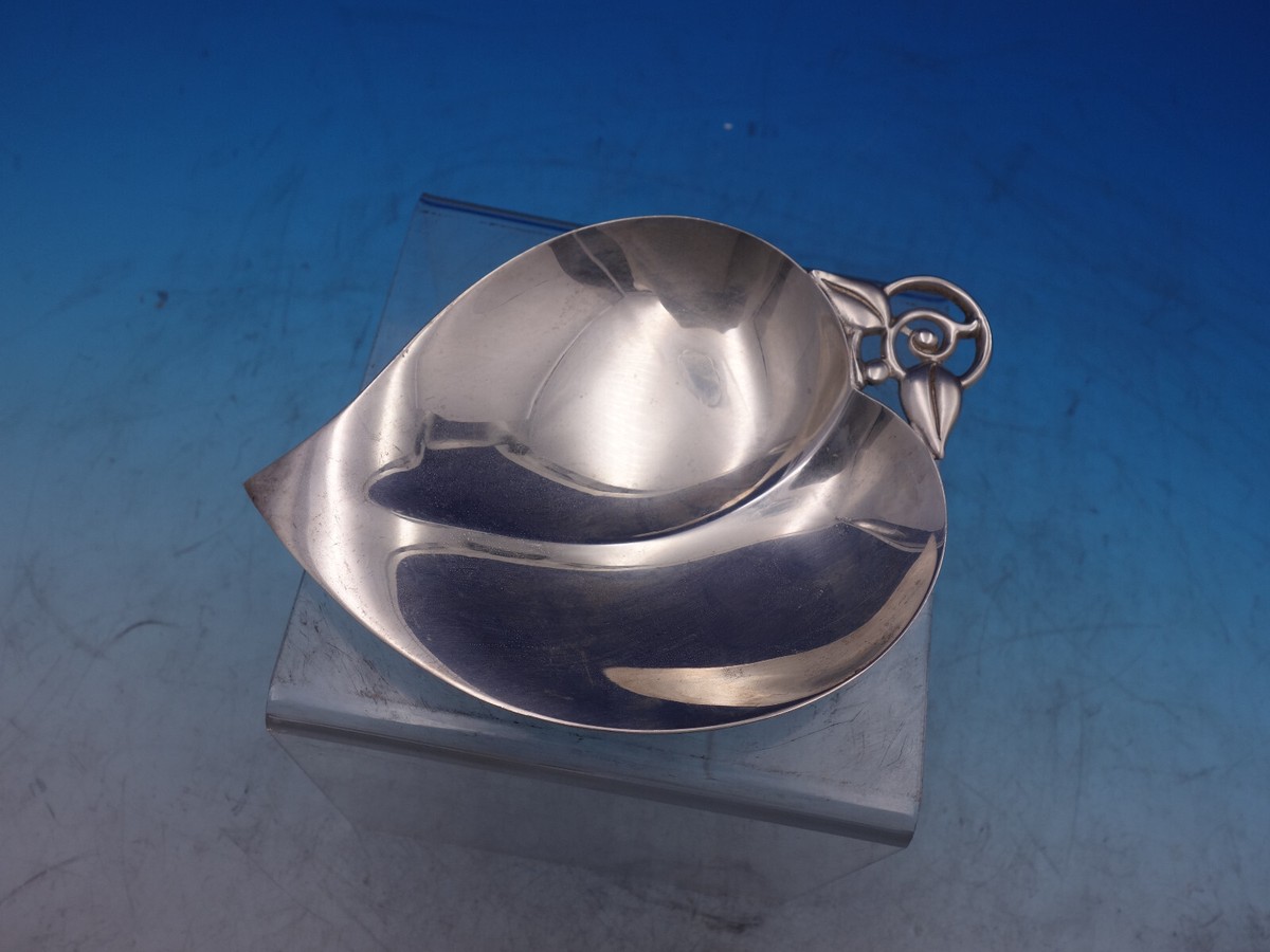 Tiffany & Co. Sterling Silver Candy Dish Leaf shaped 6 Tiffany & Co. Sterling Silver Candy Dish Leaf shaped 6