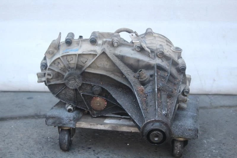 2001 CHEVROLET BLAZER TRANSFER CASE NP8 142K MILES - Image 3 of 4