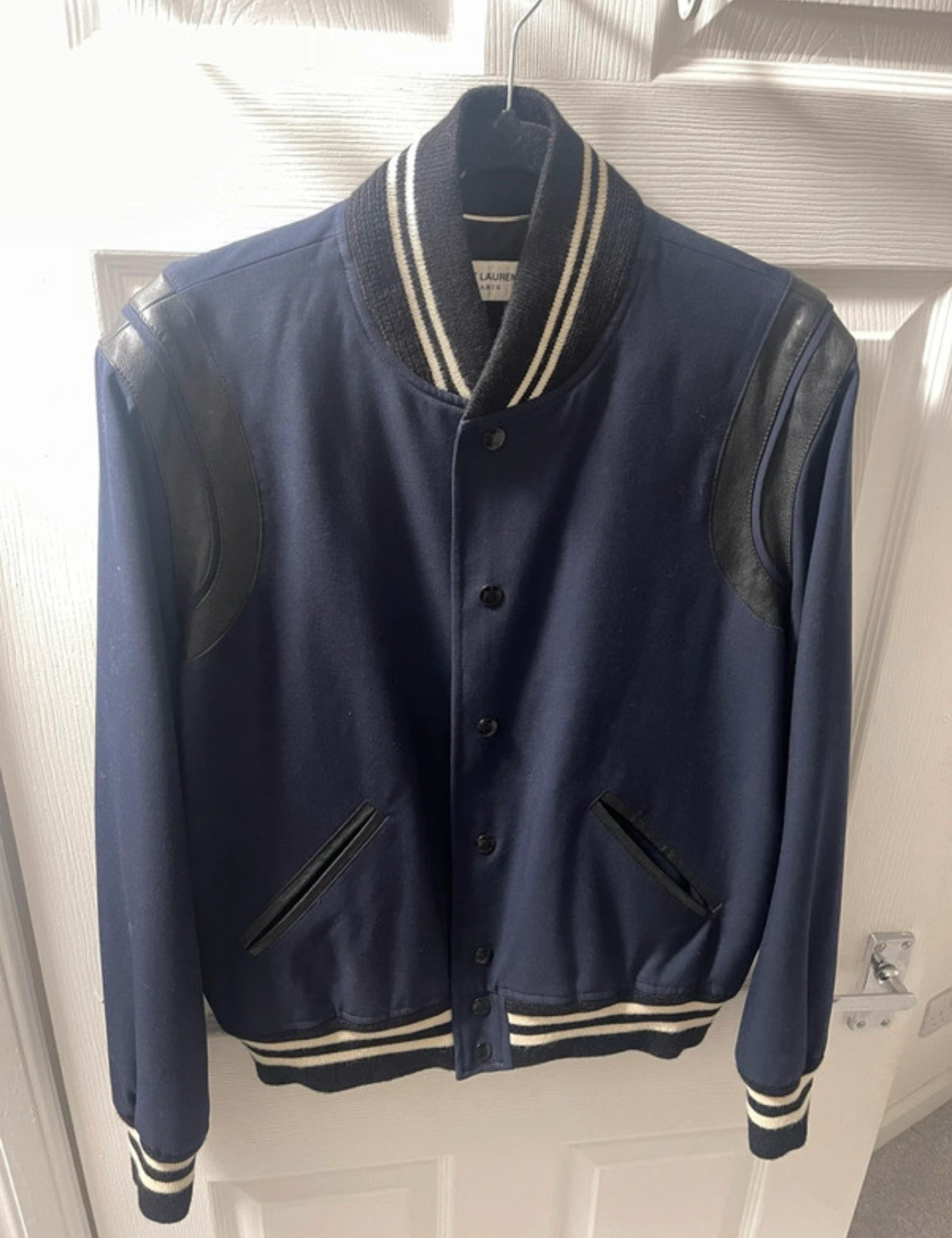 Giacca bomber Saint Laurent blu navy nero in pelle con rifiniture in lana taglia 52