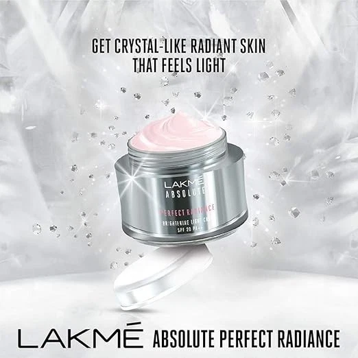 Lakme Absolute Blur Perfect Matte Face Primer, Peach, 10g & Lakme Absolute Perfe - Image 3 of 4