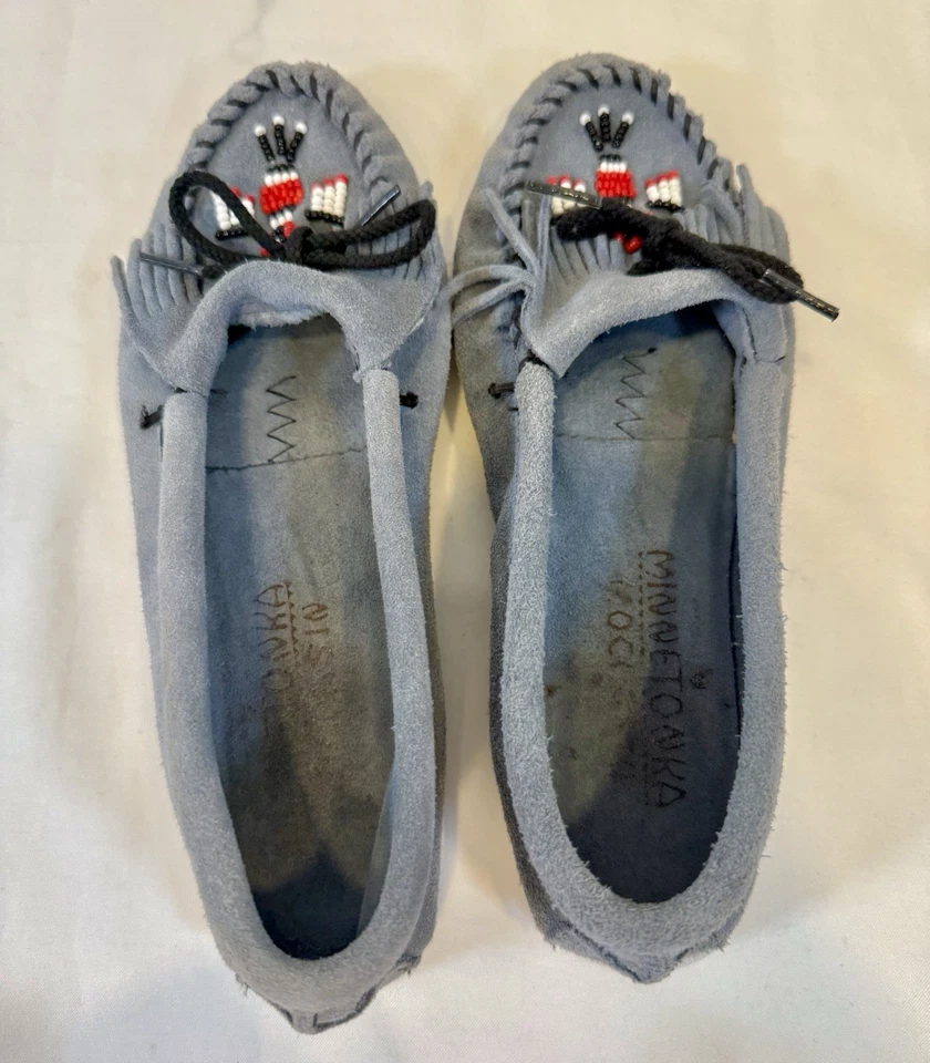 Mocasines Minnetonka De Colección Gris Para Mujer Talla 7 Cuentas Thunderbird Suela Dura Hechos en EE. UU. Foto 3 de 4