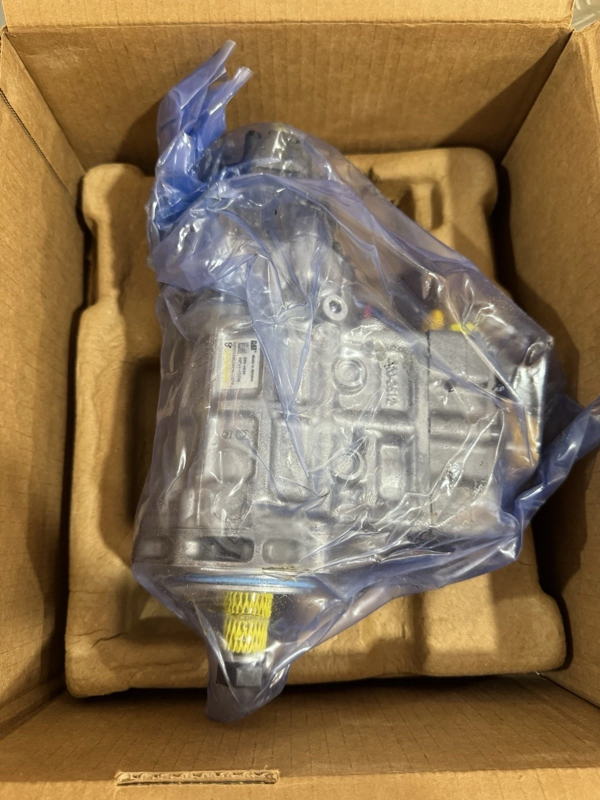 CAT Caterpillar 326-4635 Common Rail Diesel Fuel Injection Pump Brand New In Box 5