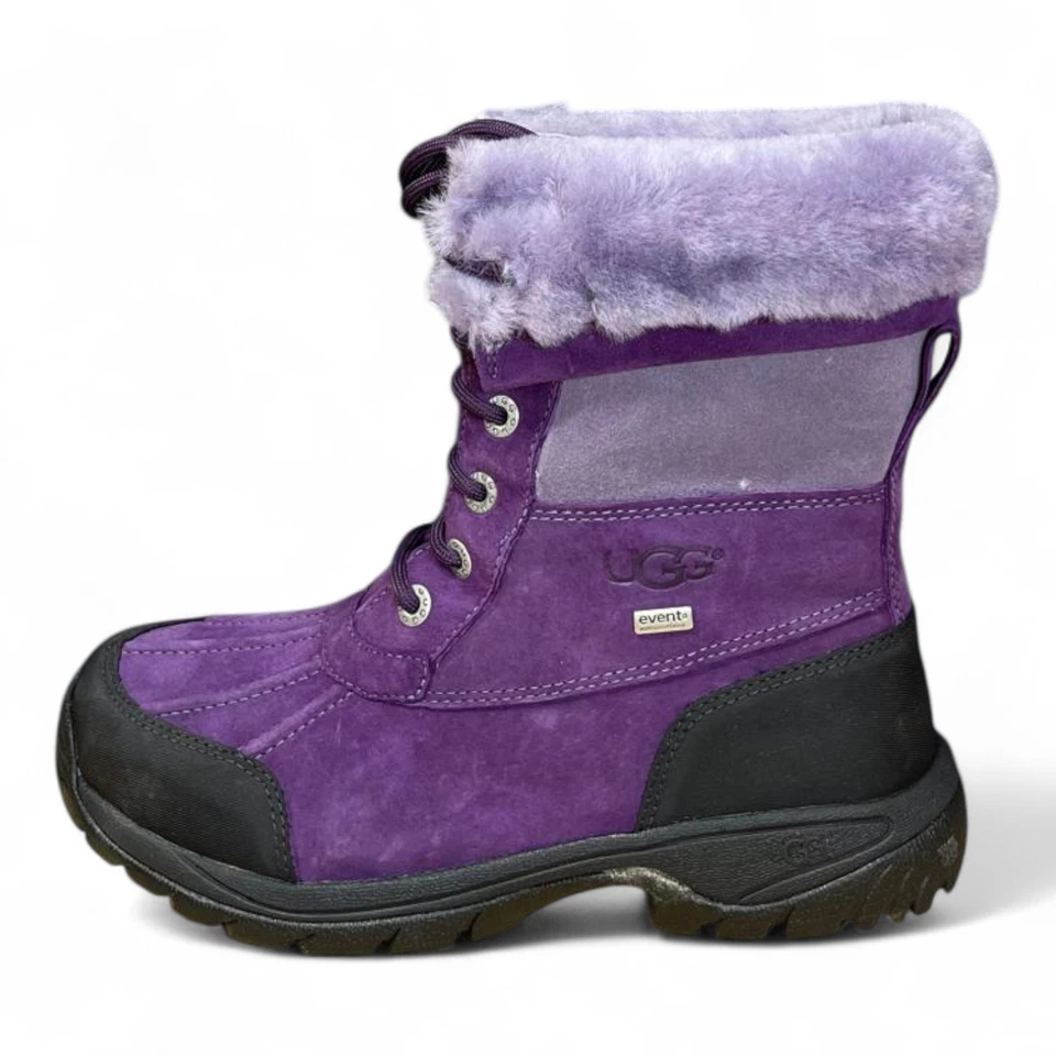 Botas de invierno para niños Ugg BUTTE de cuero impermeables forradas de piel de oveja, púrpura Foto 2 de 4