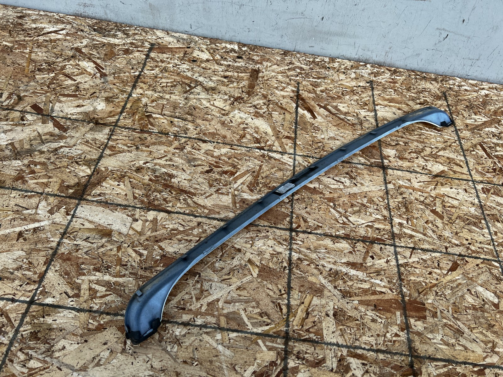 REAR BUMPER COVER TOP MOLDING TRIM 3w5807795 BENTLEY FLYING SPUR (2006-2012) OEM
