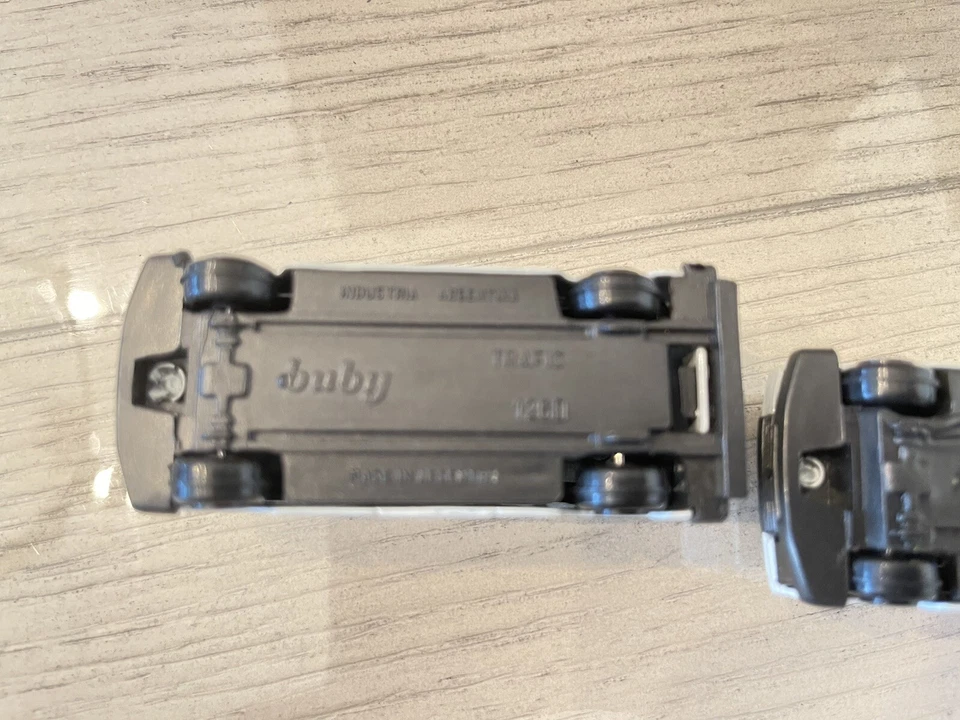 Buby Renault Trafic lote de 2. Aerolíneas Argentinas y Austral (Raro) Foto 4 de 4