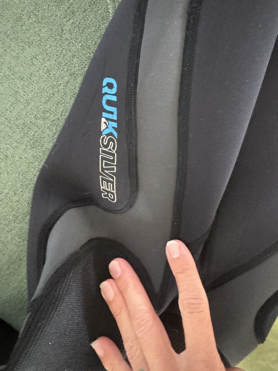 QUIKSILVER SYNCRO 3:2 GBS フルスーツ　子供用 Quiksilver Full Wetsuit Size 10 Youth Syncro Series GBS 3:2
