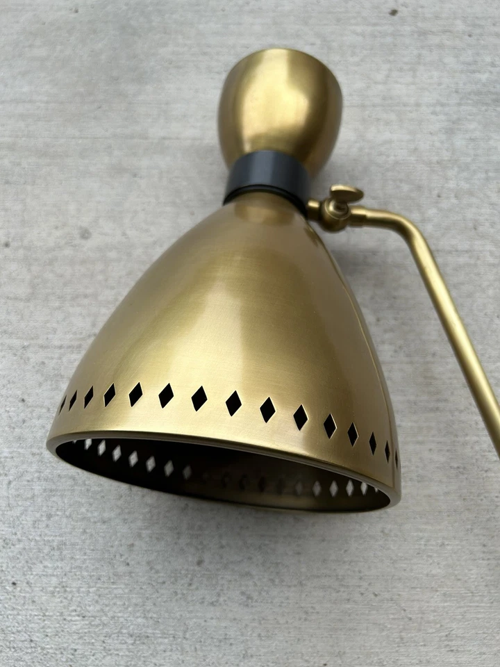 Aplique de pared Hudson Valley 4141 Solaris 1 luz 30" de alto en acabado de latón envejecido Foto 3 de 4