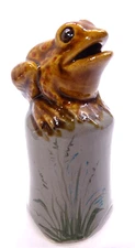 Stuart Bass Pie Bird Vent * Little Frog on Funnel, made in ENGLAND