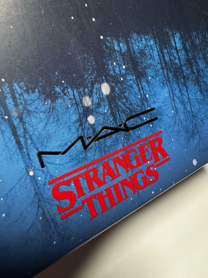 MAC X STRANGER THINGS Eye Shadow Palette THE VOID New In Box - Image 2 of 4