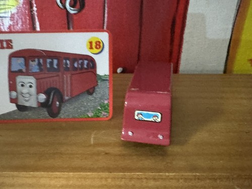 Bertie 1997 ERTL Thomas the Tank Engine Diecast Metal Train With Character Card - Picture 3 of 6