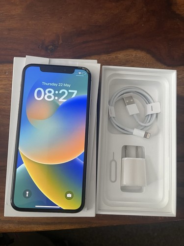IPhone X 256gb White Slight Crack Fully Working Unlocked