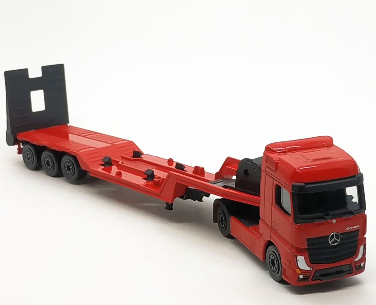 Majorette Mercedes Benz Actros Red Helicopter Trailer Truck 1/87 8