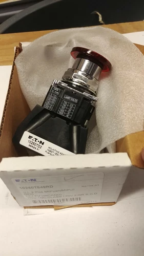 Eaton 10250T849RD 10250TD2 Cutler Hammer Red Push Pull Button Illuminated