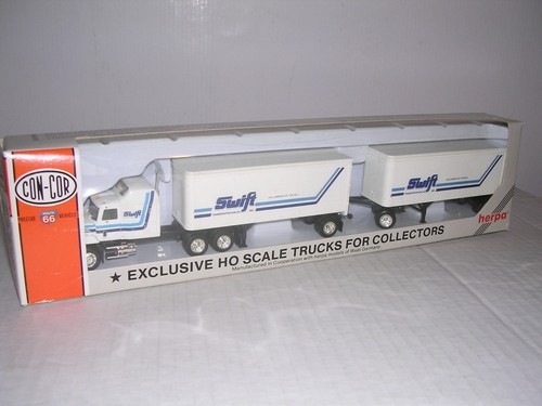 CON-COR #1053 Mack cabina de 10 ruedas con remolques de caja de 2-27' "Swift" incorporado H.O. 1:87 | Zustand: New