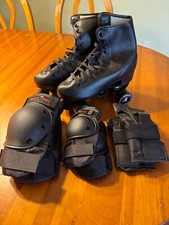 C7Skates Quad Roller Skates  Retro Design With Knee, Elbow and Wrist Pads