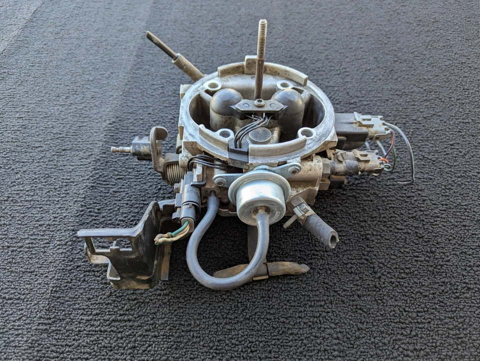 1989-91 Dodge Dakota 3.9 Liter V6 TBI Throttle Body Assembly - FREE SHIPPING - Image 4 of 4