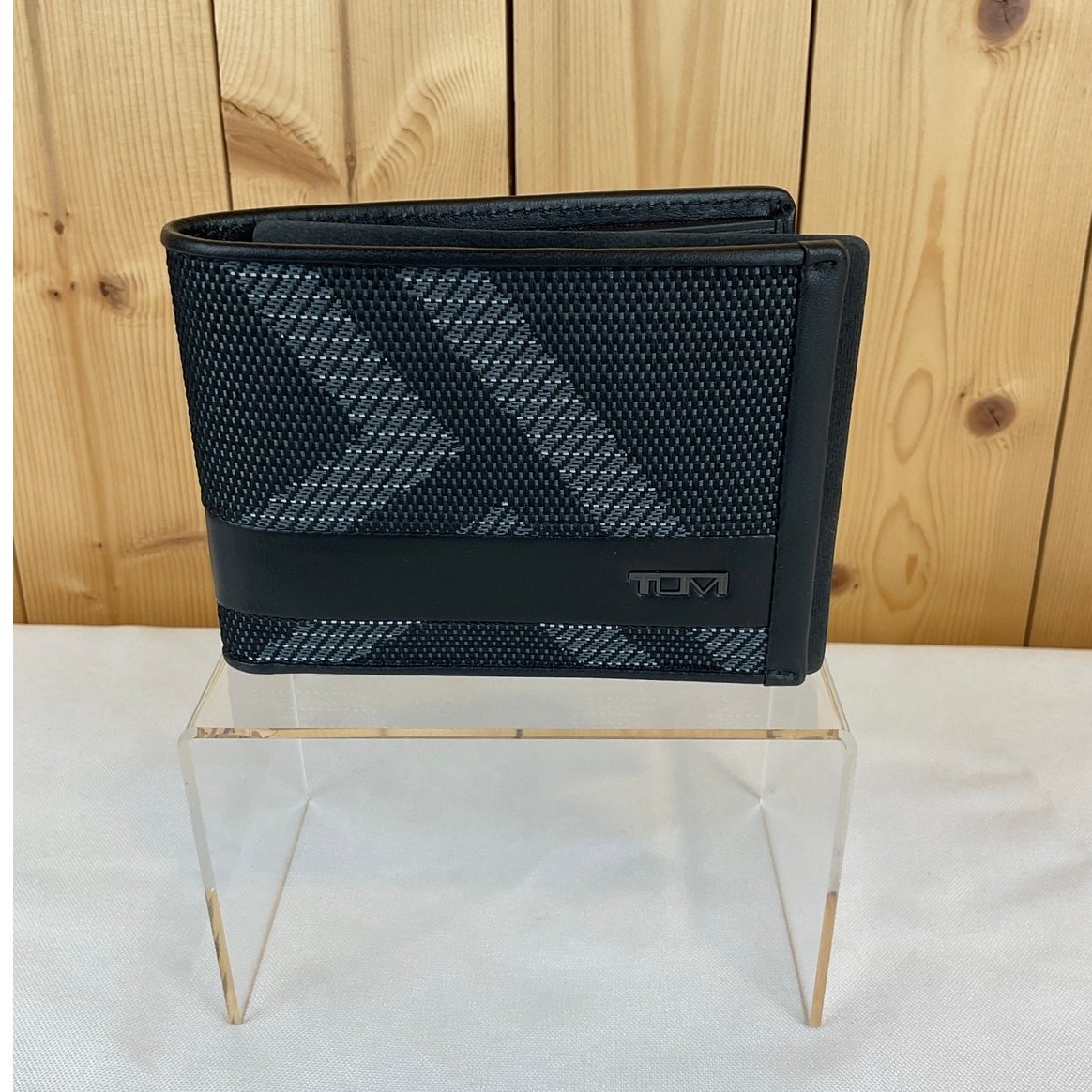 Tumi Men's Alpha Global Double Billfold Reflective Wallet, Black/Silver image 2