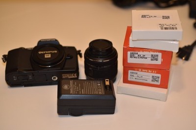 OLYMPUS OM-D E-M5 Mirrorless M43 MFT Camera 14-42mm Lens 1,386 count 5 adapters