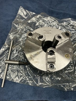 New Open Box Bison 8  3 Jaw Self Centering Lathe Chuck. Part #3205