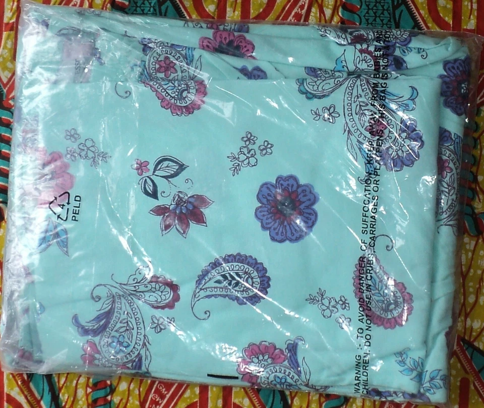 Conjunto de pijama pintuck de cachemira turquesa claro talla grande talla 1X-22/24 Only Necessities  Foto 2 de 4