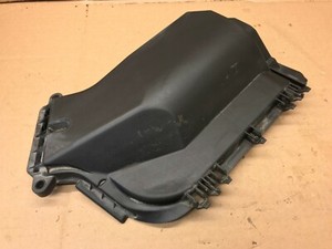 AUDI A4 B8 8K RHD SICHERUNGSKASTEN ECU ABDECKUNG DECKEL VERKLEIDUNG OBEN 8K2907613A