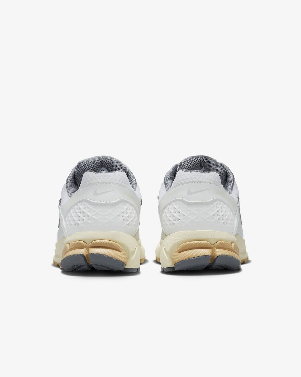 NIKE ウィ Zoom Vomero 5 ロコ ハッチ スニカ FJ2028 101 NIKE W ZOOM VOMERO 5 (FJ2028-101)