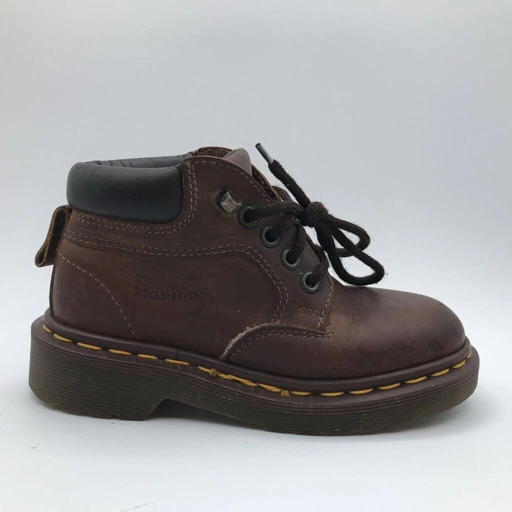 Dr martens hotsell uk 13
