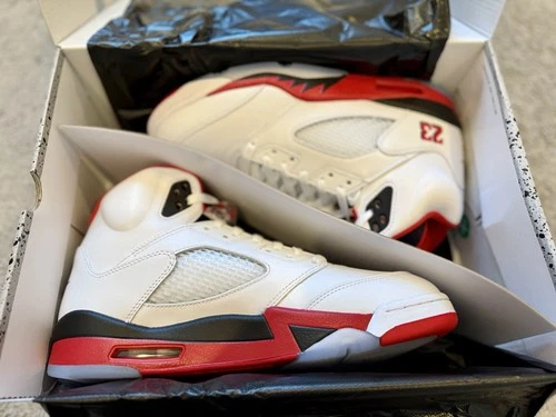 Jordan 5 Fire Red Black Tongue (2025) Size 10.5 HQ7978-101