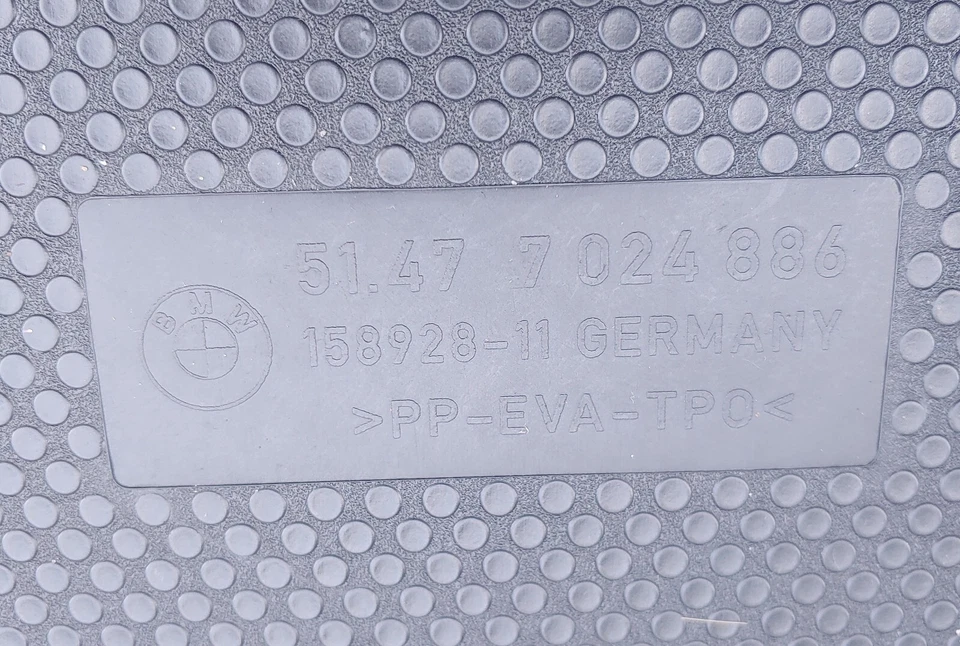 BMW 535I E60 2008-2010 sedán maletero trasero revestimiento de piso alfombra moldura OEM Foto 3 de 3