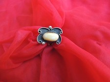 Southwestern Sterling Silver And Shell Vintage Ring Size 5