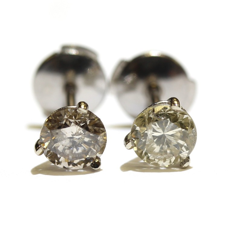14k white gold 1.10ct I3 Brown round diamond 3 Prong stud earrings Natural