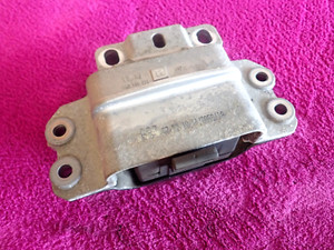 🔹VW Golf VI 5K1 Getriebelager links 👍TOP ANGEBOT⭐⭐⭐⭐⭐ 1K0199555CB