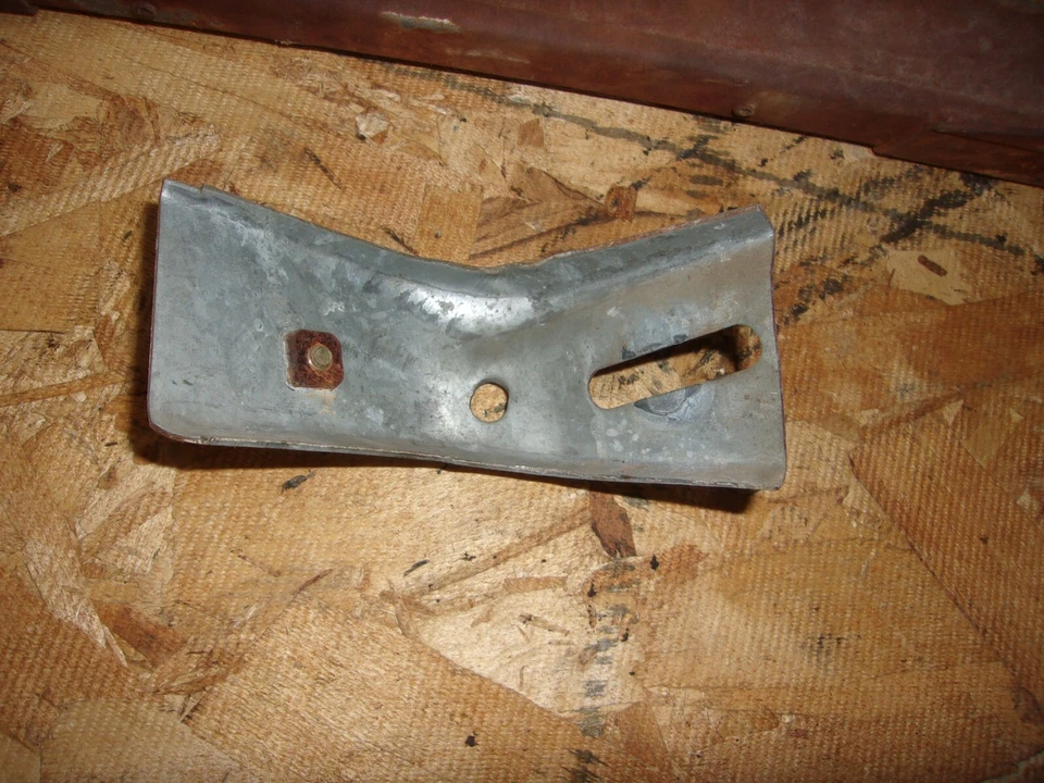 1969 至 72 道奇飞镖门玻璃窗轨道指南 — 第 3/4 张图片