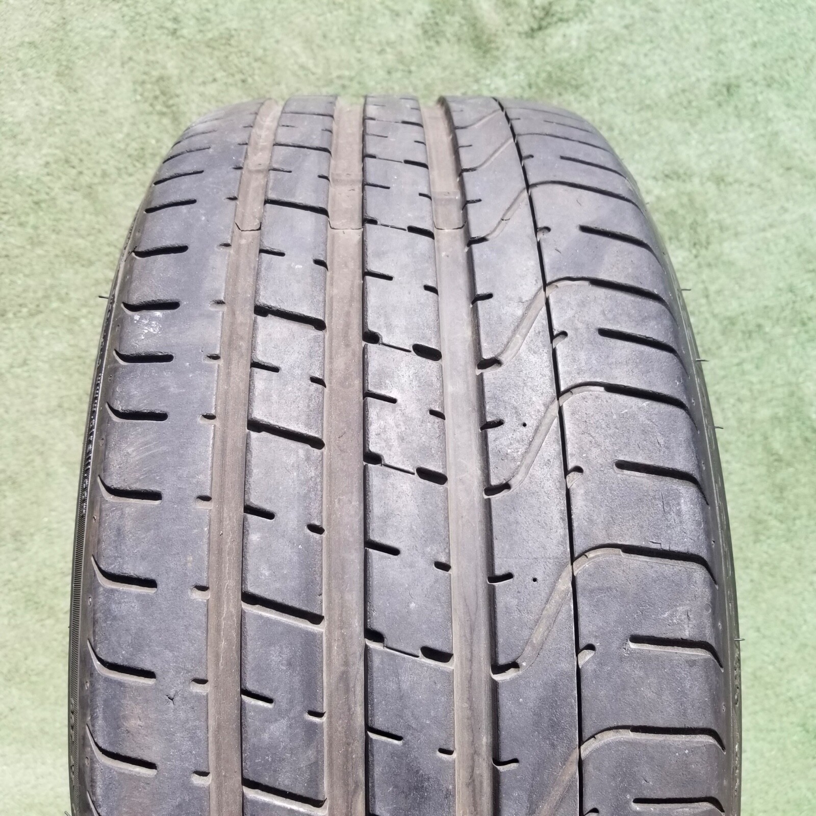 255/30R20 Pirelli P Zero Tire 255/30ZR-20 255/30ZR20 R01 Audi R8 92Y 80% Tread