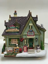 Lemax Signature Collection “Kip's Christmas Collectibles” Excellent Condition !