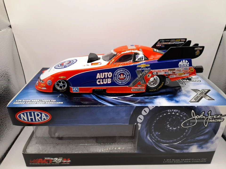 Coche divertido Robert Hight AAA de So Cal 2017 Camaro 1:24 1 de 673 Foto 2 de 4