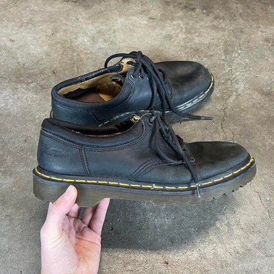 Dr. Martens 8053 Black Leather 5-Eye Padded Collar Platform  display picture 1