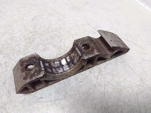 VW TOUAREG 7LA, 7L6, 7L7 Stabilisatorhalterung vorne links 7L0411063B 27711400