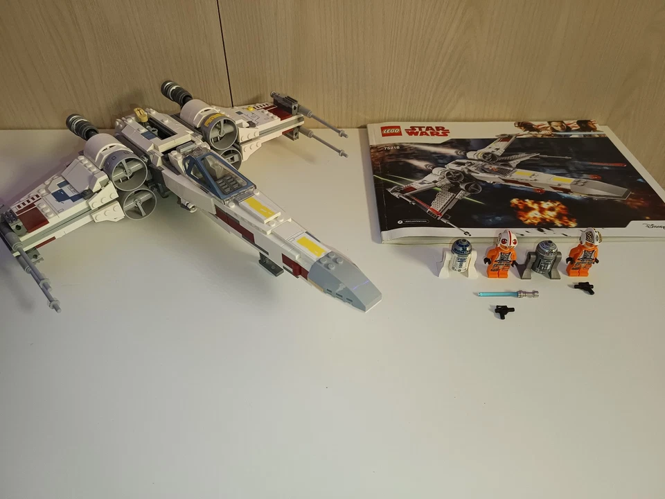 LEGO Star Wars 75218 X-Wing Starfighter, foto 2 di 5